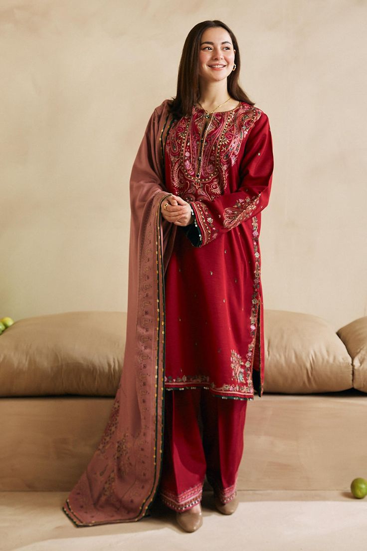 Shalwar Kameez Outfit